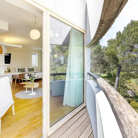 ホテル Thecamp & - Aix En Provence